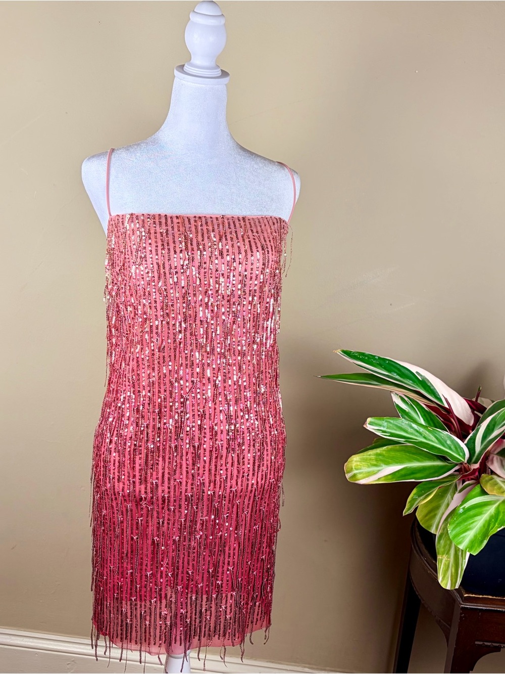 H&M Viral Fringe Hem Sequin Dress Size XXL, Ombré Pink Flapper vibe